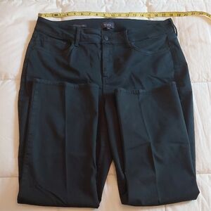 NYDJ Marilyn Straight Jeans in Black